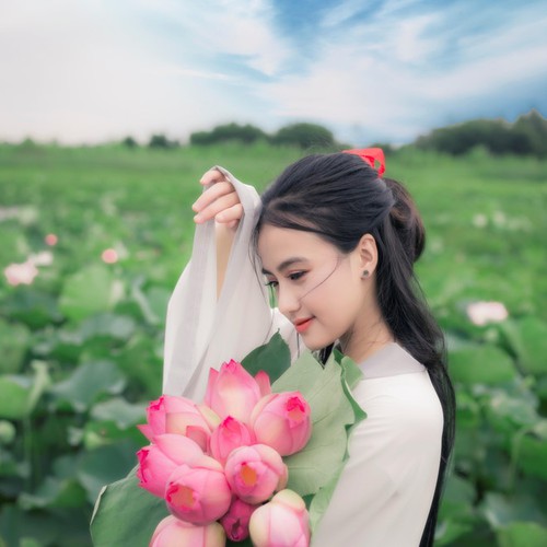 Những Ca Khúc Nhạc Đỏ Cách Mạng Hào Hùng Đi Cùng Với Năm Tháng